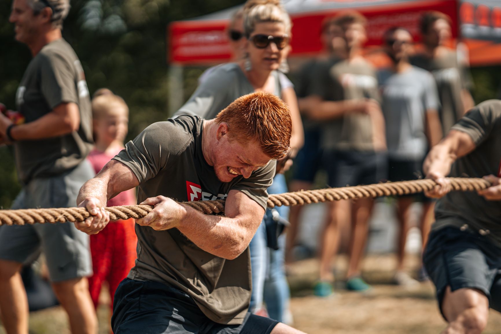 Tug of War (18) verkleind